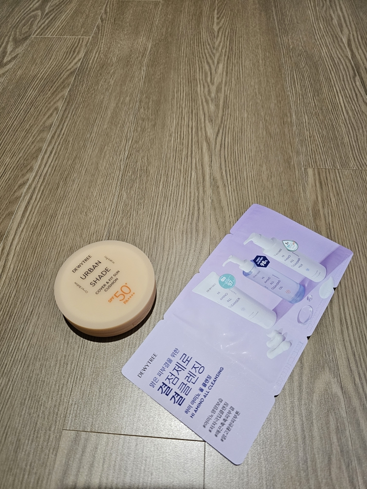 素颜遮瑕防晒气垫 [SPF50+/PA++++]的真实用户使用照片