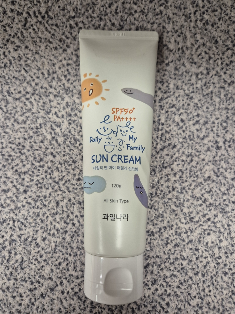과일나라 (KWAILNARA) 데일리 앤 마이 패밀리 선크림 [SPF50/PA++++] review image