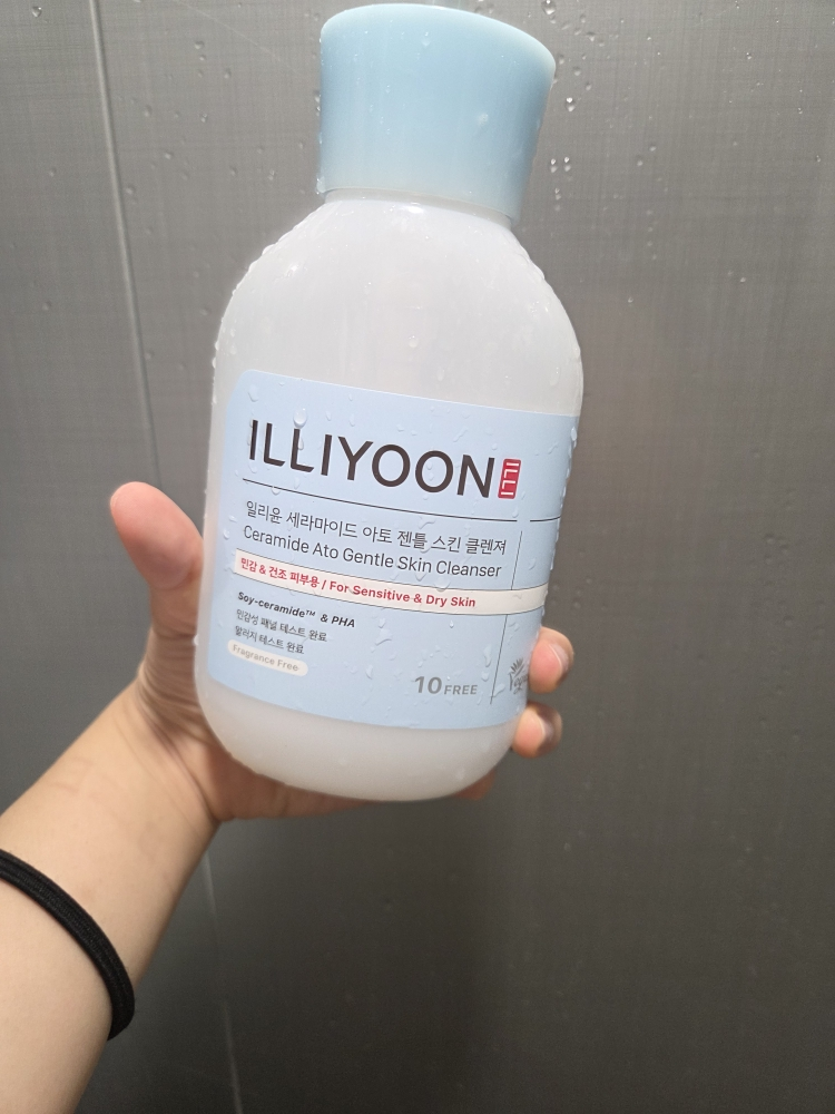 ILLIYOON 丝胺酸 Ato 5.0 温和洁面乳 common.review image