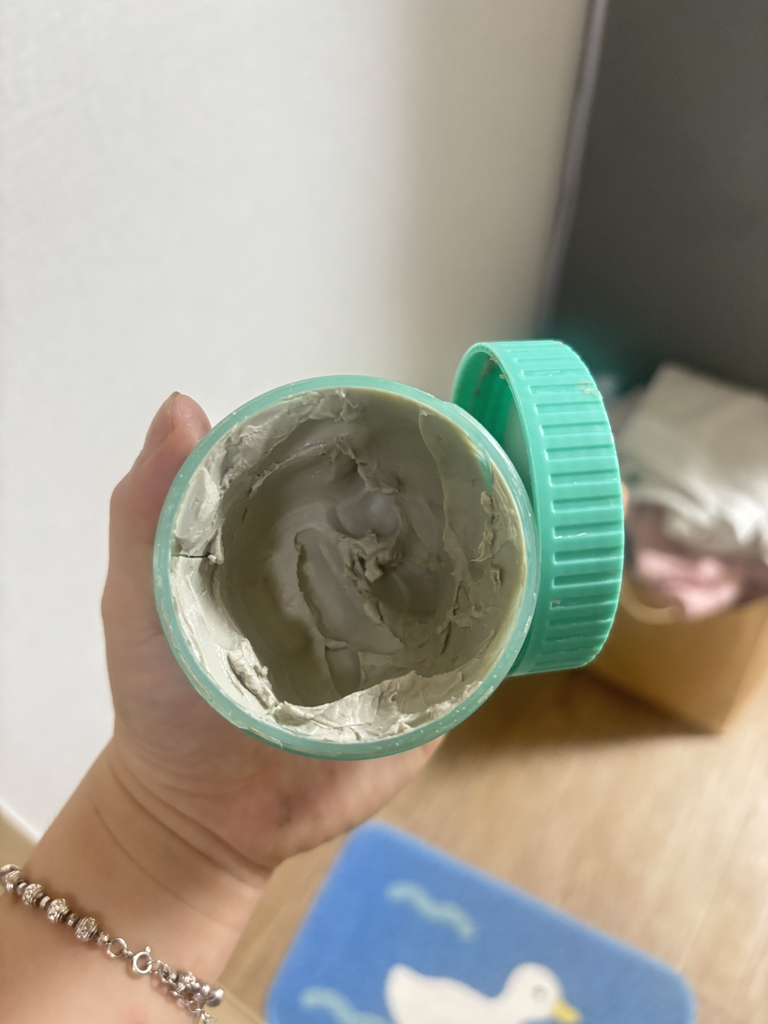 茶树精华毛孔清洁面膜的真实用户使用照片