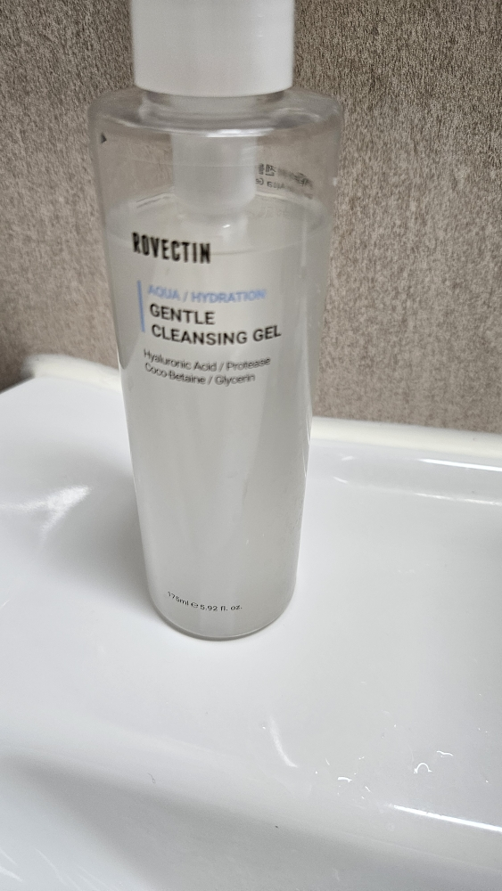 로벡틴 (ROVECTIN) 아쿠아 젠틀 클렌징 젤 review image