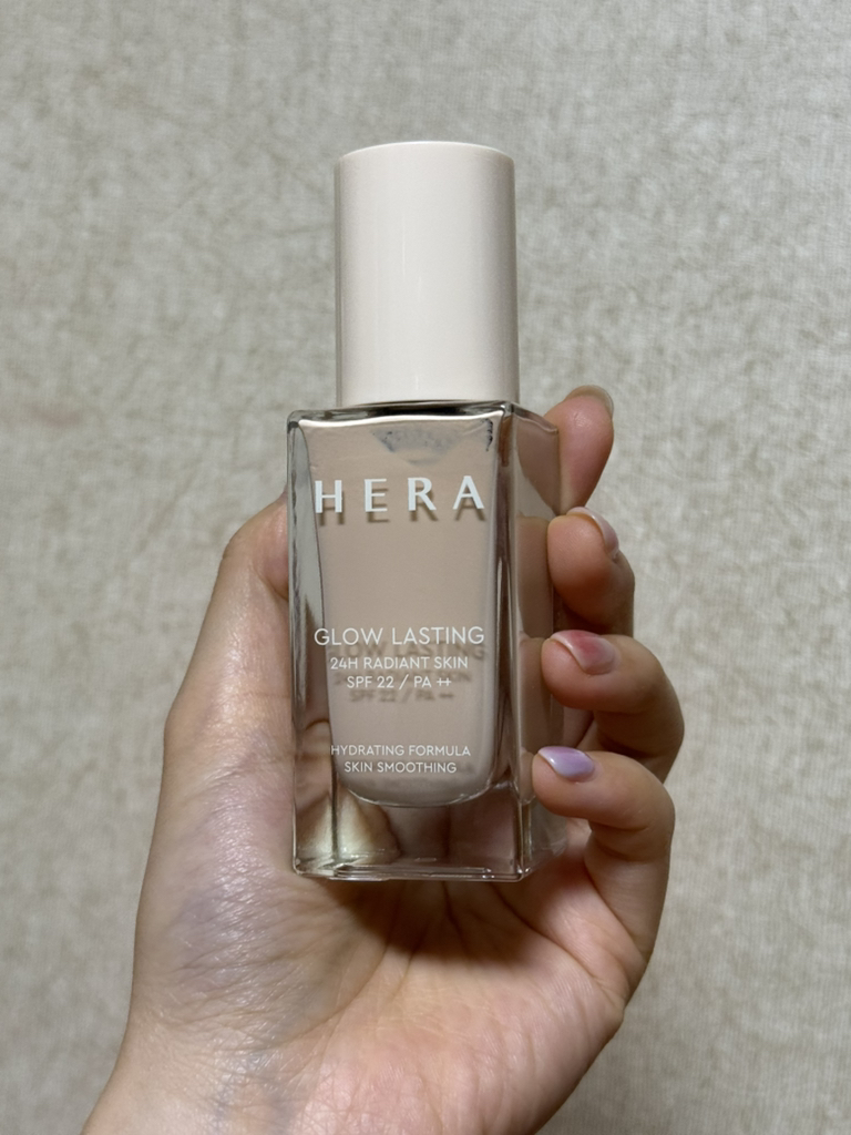 HERA (赫妍) 持久光泽24小时亮采肌底粉底液 [SPF22/PA++] [21N1 香草] common.review image