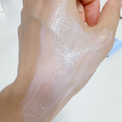 玻尿酸水润弹润水乳 [SPF50+/PA++++]的真实用户使用照片