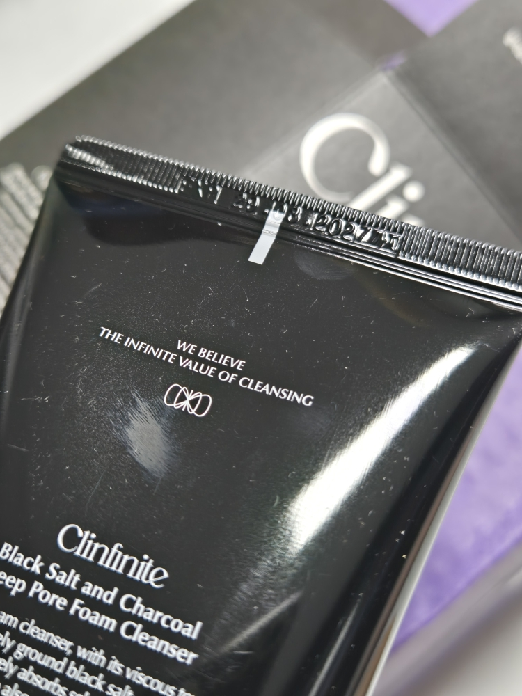 클린피닛 (Clinfinite) 블랙솔트 앤 차콜 딥 포어 폼 클렌저 review image