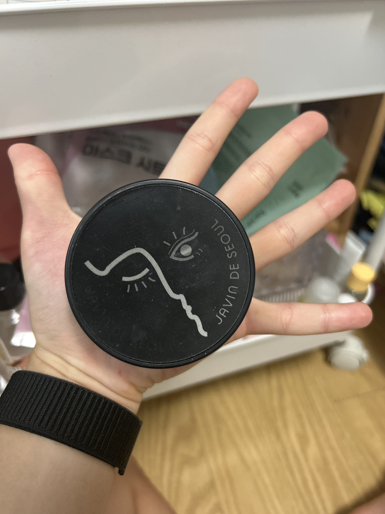 粉底液 SPF50+/PA+++ [19号色 遮瑕]的真实用户使用照片
