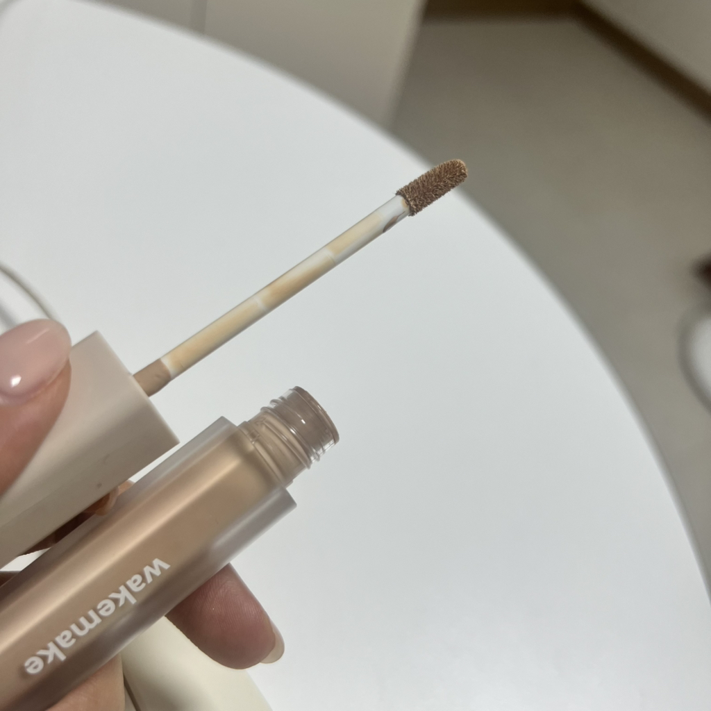 웨이크메이크 (wakemake) 디파이닝 커버 컨실러 [21호 웜아이보리] review image