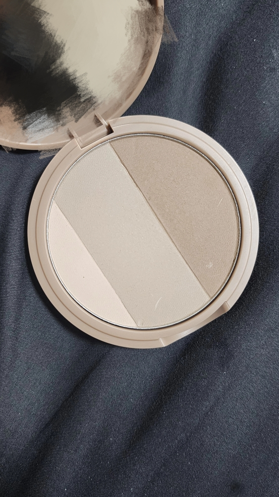 MACQUEENNEWYORK 假彩妆3色阴影 [灰棕色] common.review image