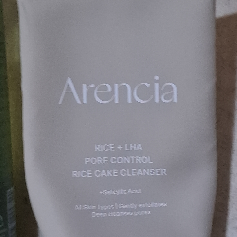 ARENCIA 米饭 LHA 深层毛孔洁面乳 common.review image
