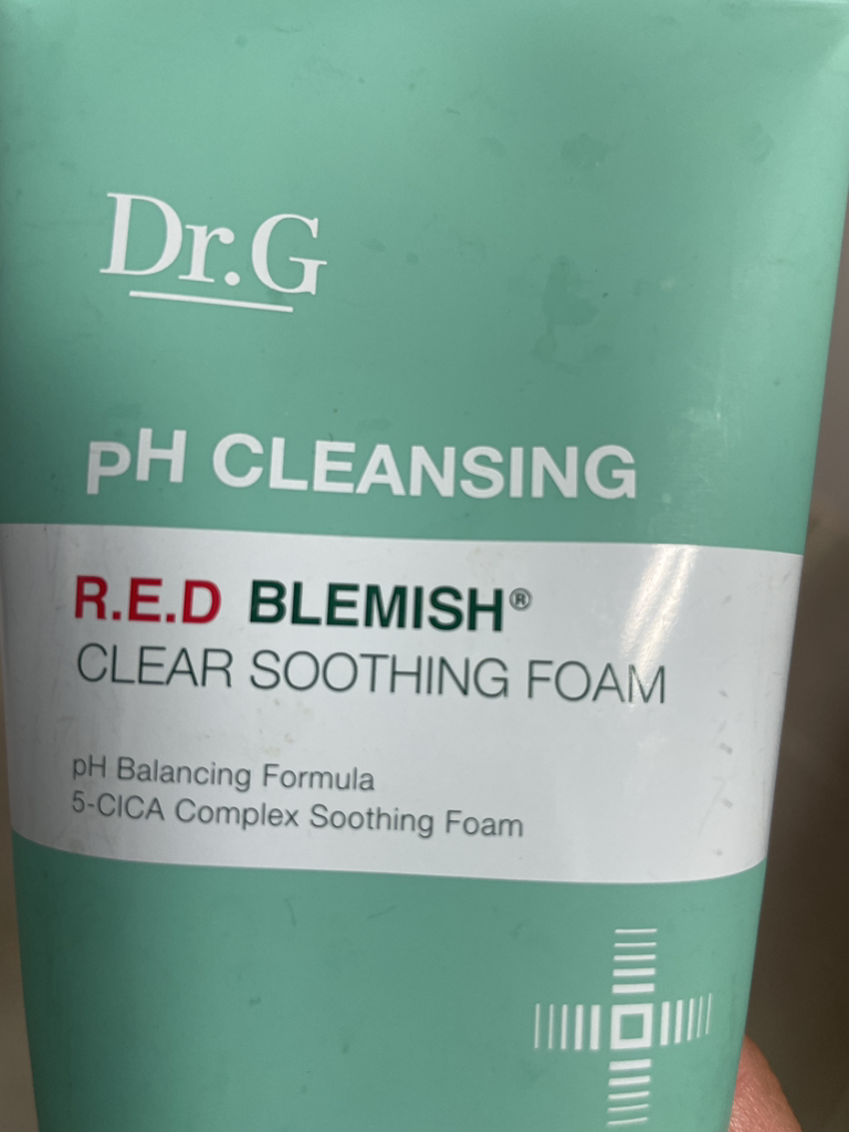 弱酸性红色痘痘清洁舒缓泡沫的真实用户使用照片