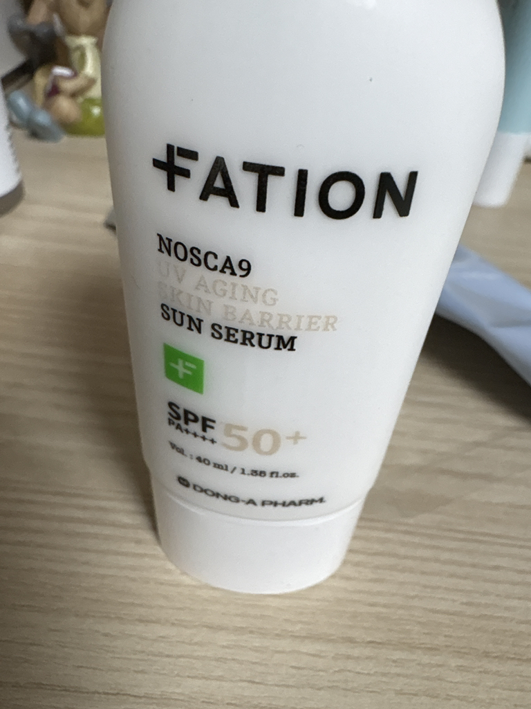 诺斯卡纳UVA抗衰老屏障防晒精华[SPF50+/PA++++]的真实用户使用照片