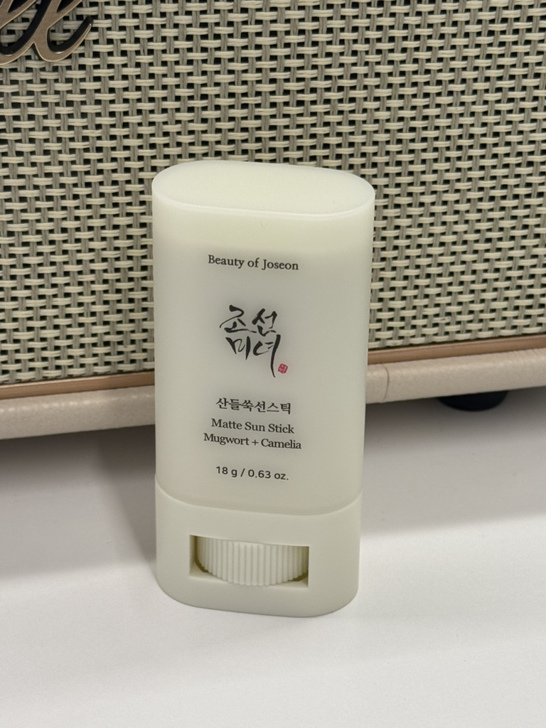 조선미녀 (BeautyofJoseon) 산들쑥선스틱 [SPF50+/PA++++] review image