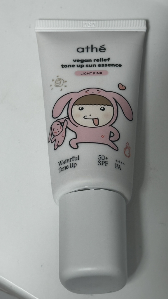 아떼 (athe) 비건 릴리프 톤업 선 에센스 [SPF50+/PA++++] [핑크] review image