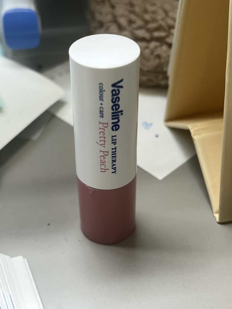 바세린 (Vaseline) 립 테라피 컬러 앤 케어 립밤 [프리티피치] review image