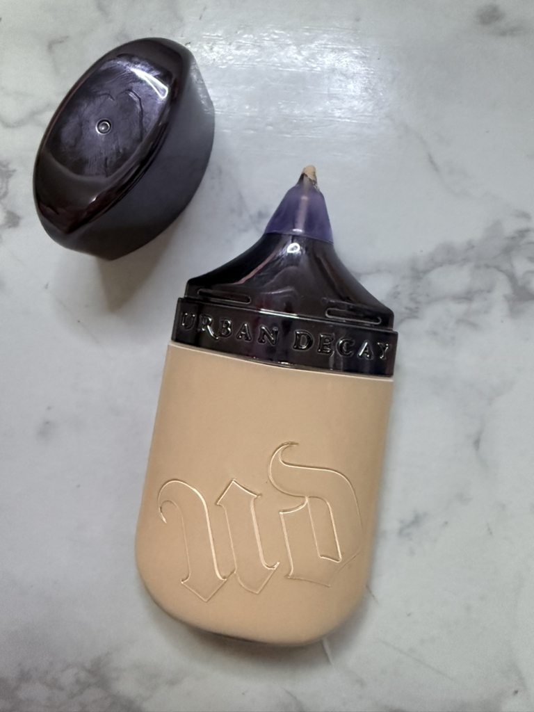 어반디케이 (URBANDECAY) 페이스 본드 파운데이션 [4] review image
