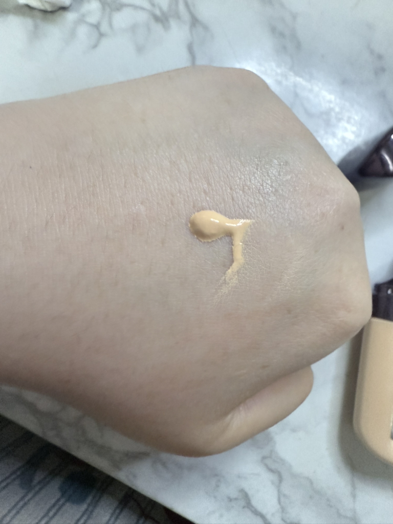 어반디케이 (URBANDECAY) 페이스 본드 파운데이션 [4] review image