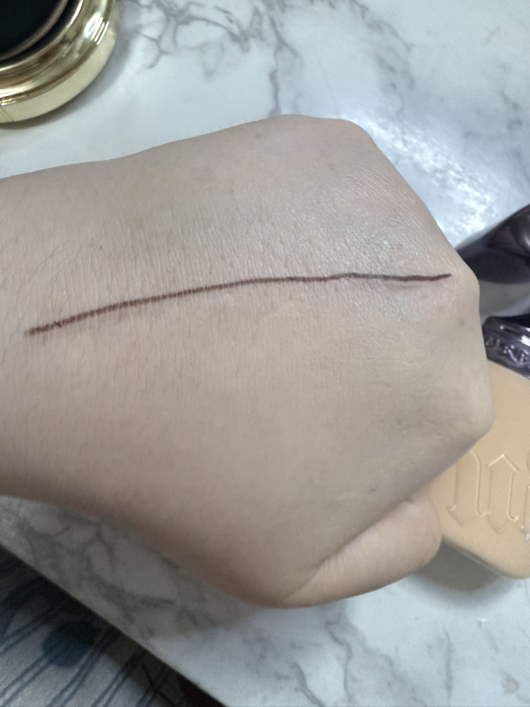 어반디케이 (URBANDECAY) 페이스 본드 파운데이션 [4] review image