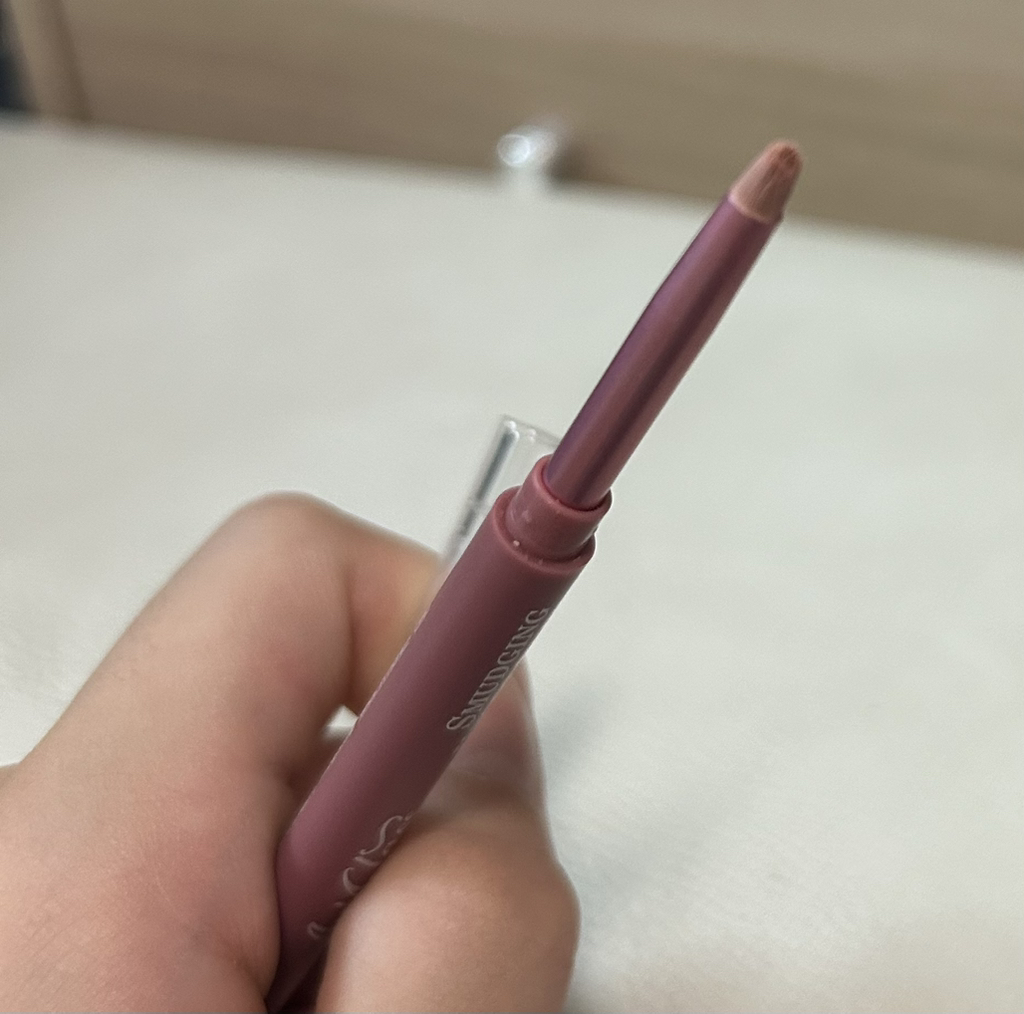晕染眼线笔 [2号 柔和]的真实用户使用照片