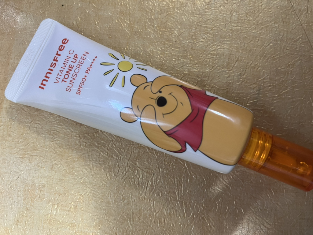 维生素C淡斑亮肤防晒霜 [SPF50+/PA++++]的真实用户使用照片