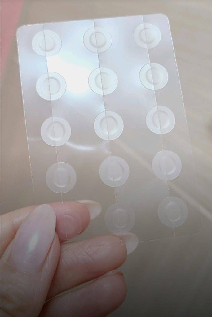 아크네스 (Acnes) 퍼펙트 솔루션 스팟 패치 review image