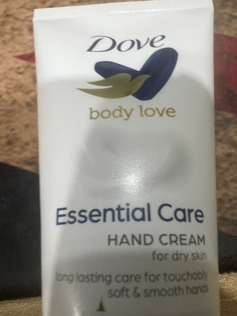 도브 (Dove) 바디러브 핸드크림 [에센셜케어] review image