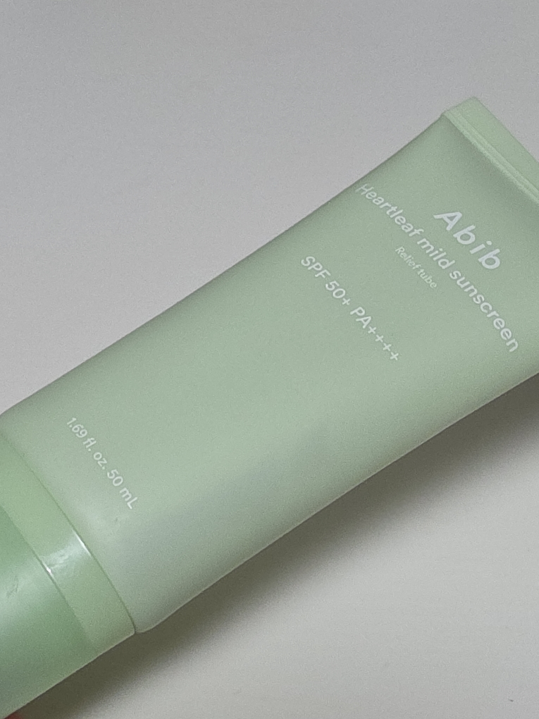 아비브 (Abib) 어성초 마일드 선크림 릴리프 튜브 [SPF50+/PA++++] review image