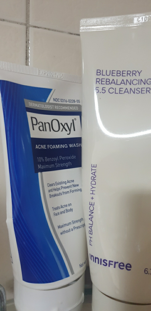 판옥실® (PanOxyl®) (해외) 아크네 포밍 워시 벤조일 퍼옥사이드 10% 맥시멈 스트렝스 review image