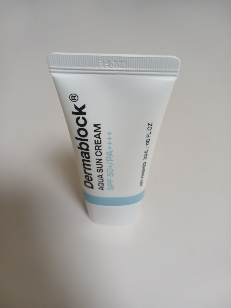 더마블록 (Dermablock®) 선크림 [SPF50+/PA++++] [수분] review image