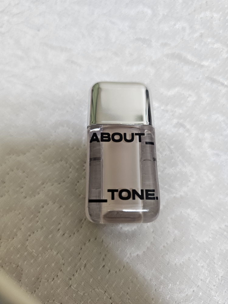ABOUT_TONE. 肤色遮瑕修颜粉底液 [AT.19 浅肤色] common.review image