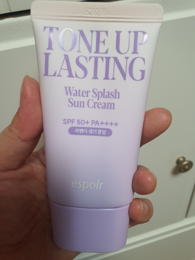 에스쁘아 (espoir) 워터 스플래쉬 선크림 [SPF50+/PA++++] [톤업래스팅] review image