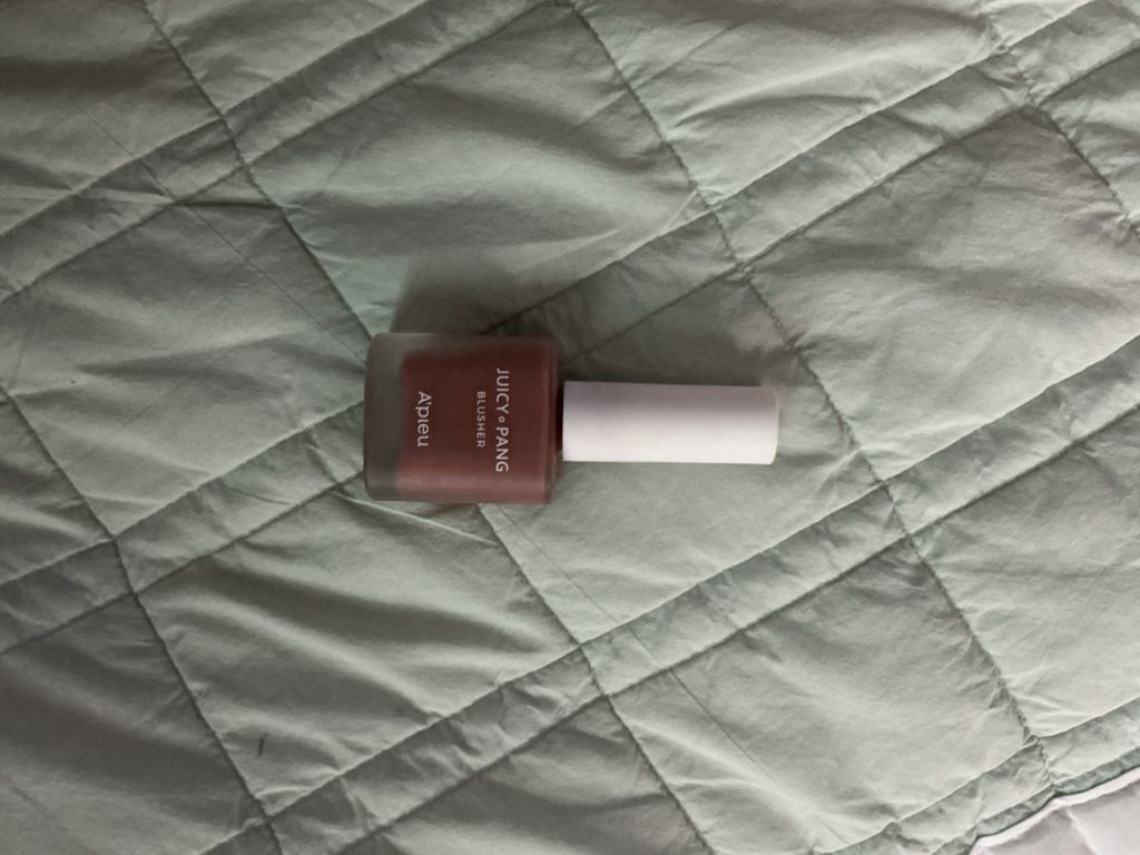 어퓨 (A'pieu) 과즙팡 워터 블러셔 [PK03 구아바콧] review image
