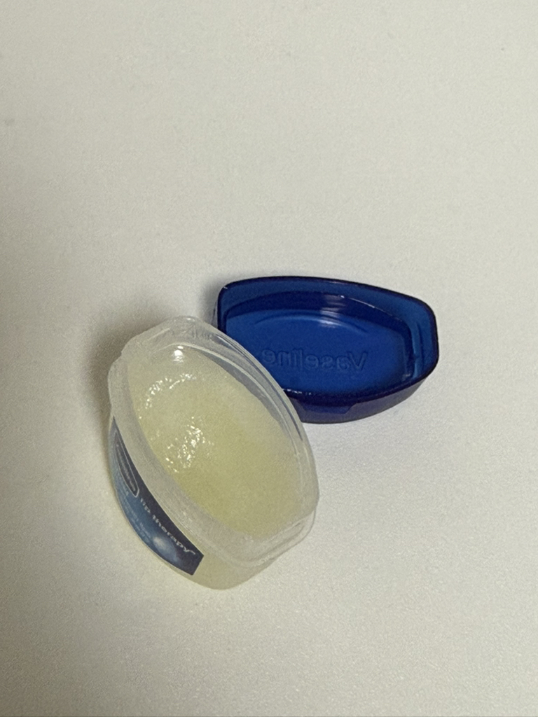 联合利华 润唇疗护迷你润唇膏 [原味]的真实用户使用照片