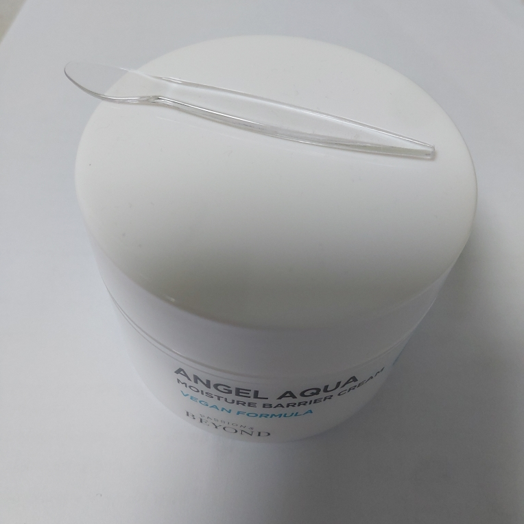 安吉拉夸保湿隔离霜的真实用户使用照片