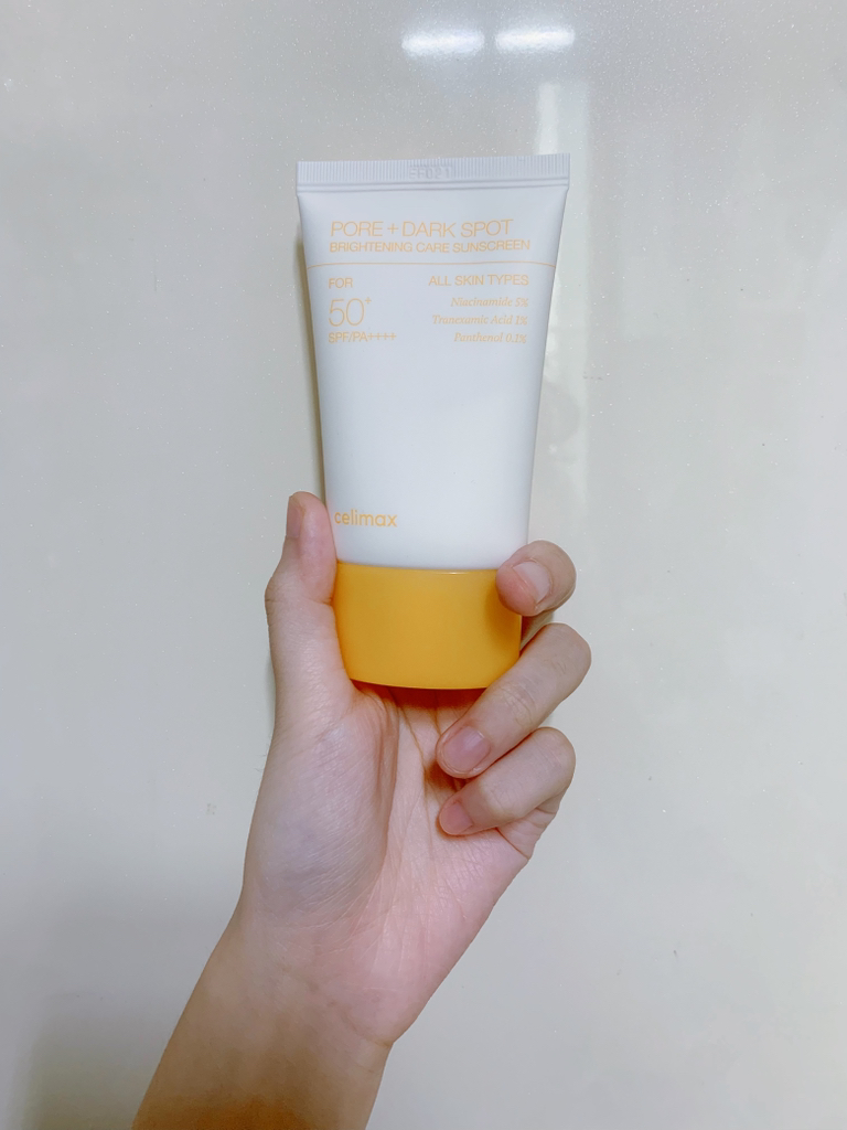 亮白毛孔遮瑕防晒霜 [SPF50+/PA++++]的真实用户使用照片