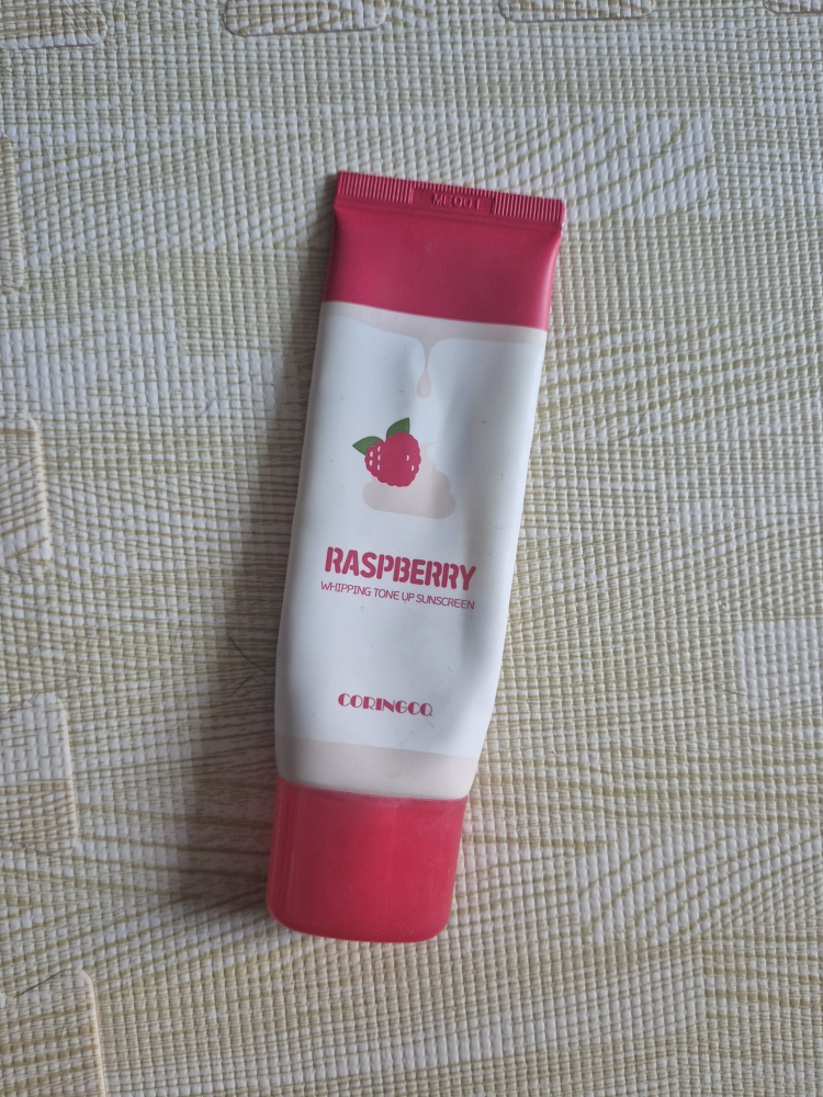 코링코 (CORINGCO) 라즈베리 휘핑 톤업 선크림 [SPF50+/PA++++] review image