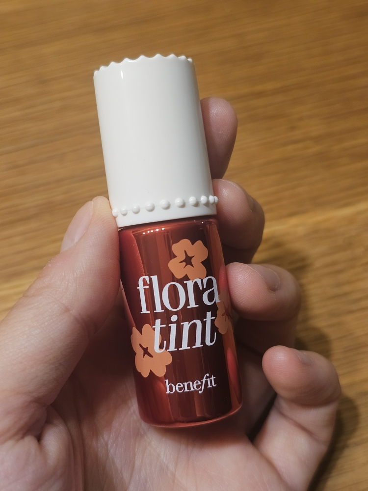베네피트 (benefit) 플로라 틴트 review image
