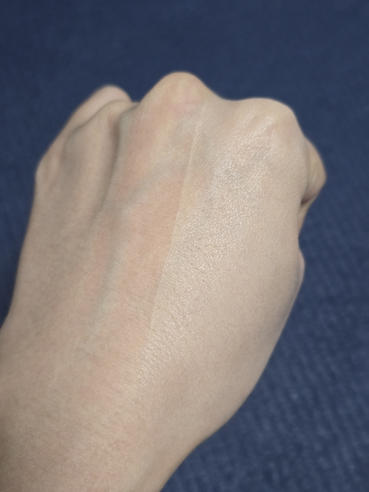 希卡马努哑光气垫 [SPF50+/PA++++] [21号 淡雅象牙]的真实用户使用照片