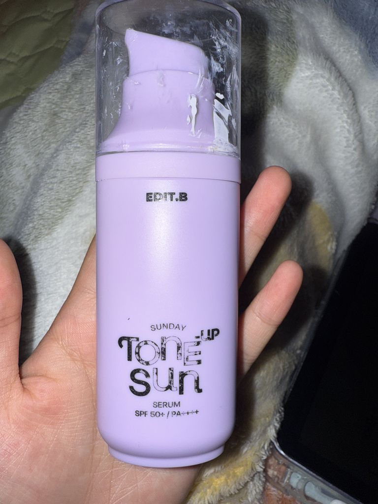 周日隔离霜 [SPF50+/PA++++] [提亮/紫色]的真实用户使用照片