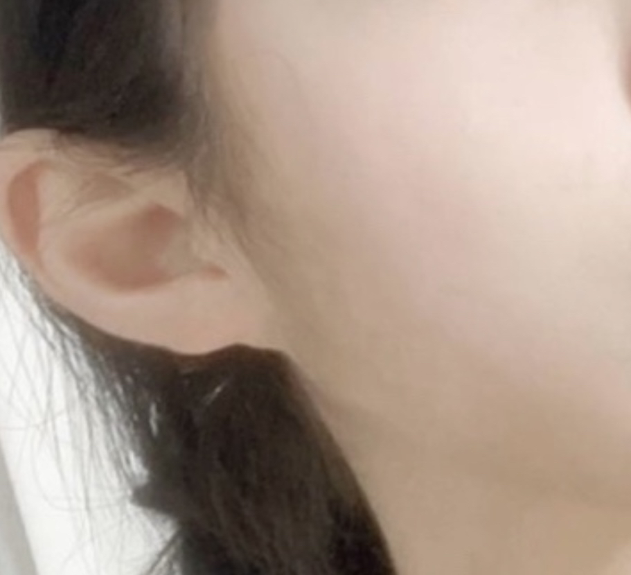투슬래시포 (TOWSLASHFOUR) 엔젤릭 새틴 쿠션 [SPF50+/PA++++] [N19] review image