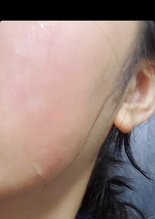英雄粉底霜[SPF50+/PA++++][22号粉色米色]的真实用户使用照片