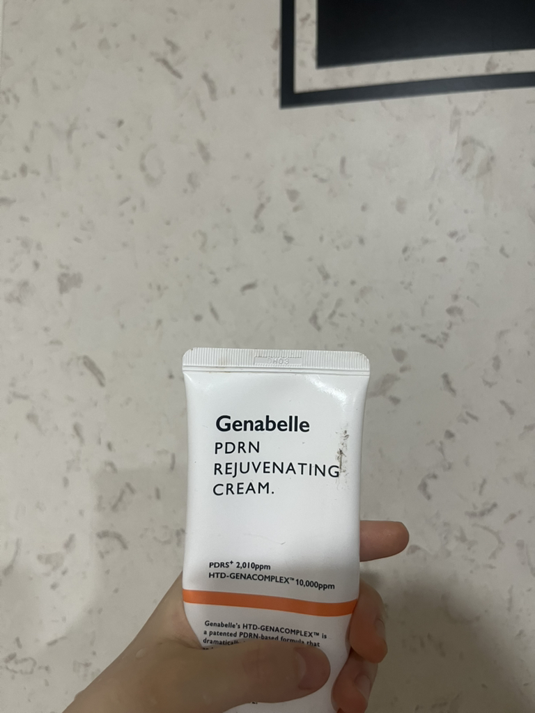 PDRN 再生修复面霜的真实用户使用照片