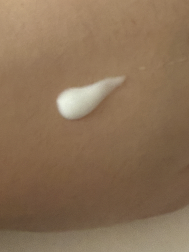 纯素EGF修复水感安瓶 [SPF50+/PA++++]的真实用户使用照片