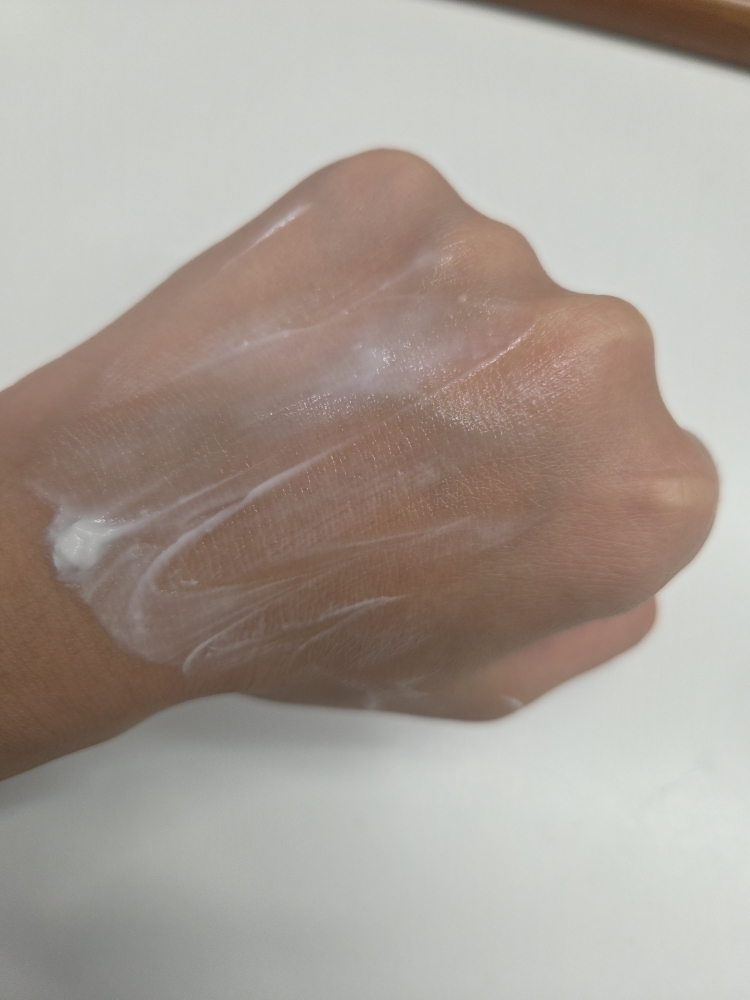 꼬달리 (CAUDALIE) 비노테라피스트 핸드 & 네일 리페어링 크림 review image