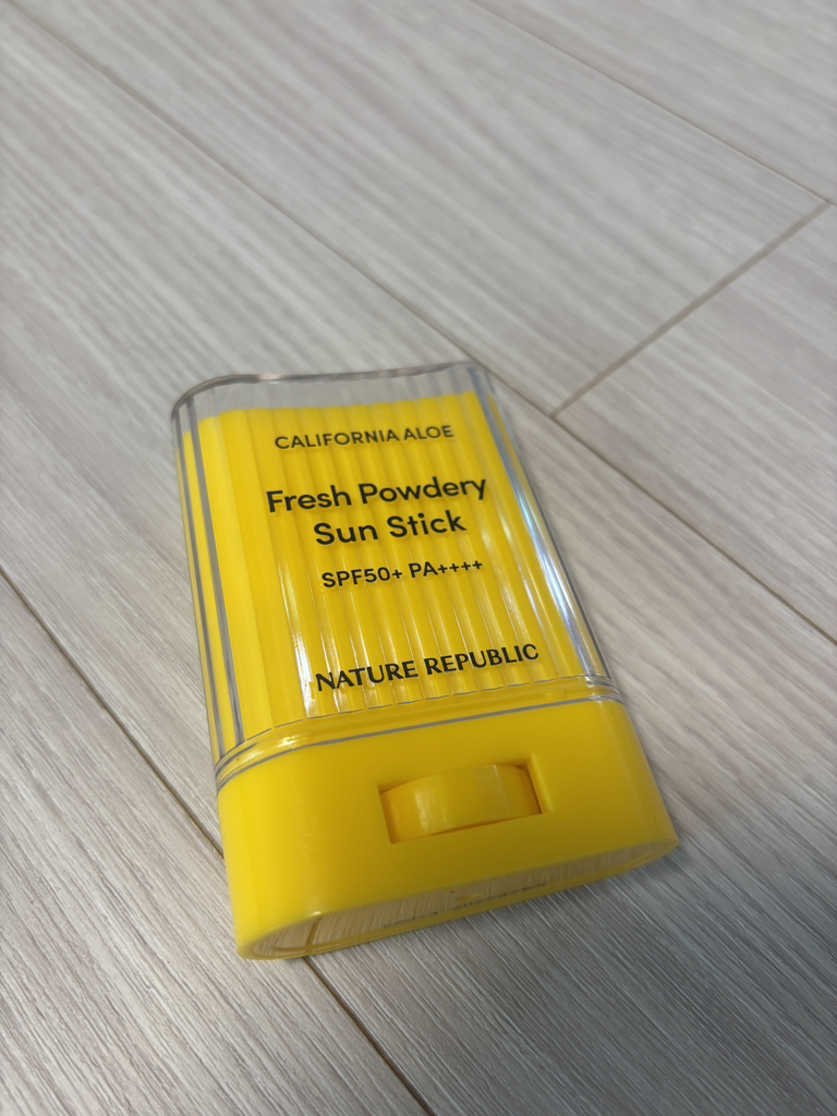 네이처리퍼블릭 (NATUREREPUBLIC) 캘리포니아 알로에 선스틱 [SPF50+/PA++++] [보송] review image