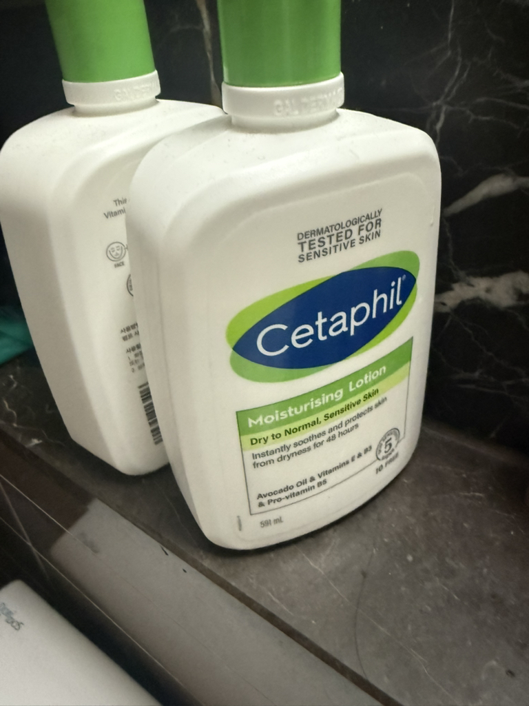 保湿乳液的真实用户使用照片