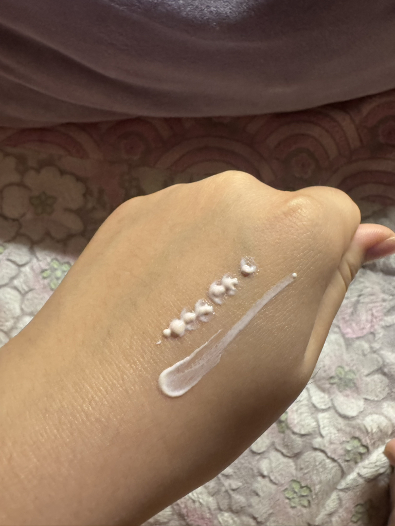 白皙米水分防晒霜 [SPF50+/PA++++] [亮肤提亮]的真实用户使用照片