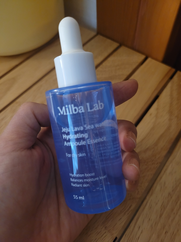 MilbaLab 济州熔岩海水保湿安瓿精华 common.review image