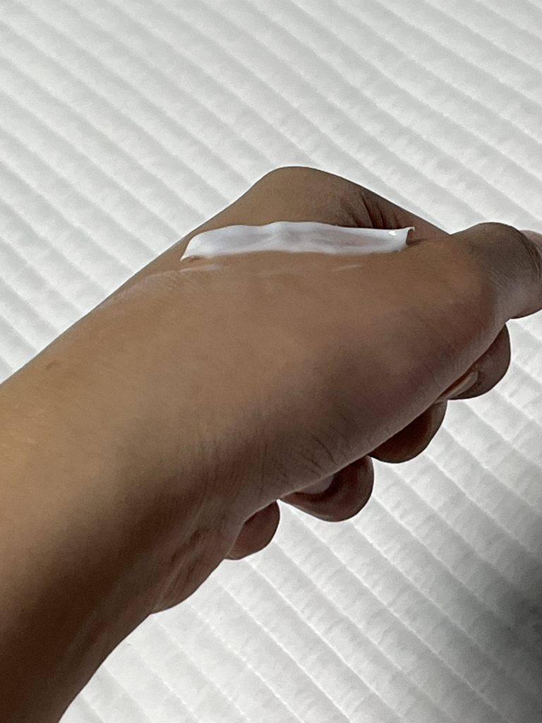 水库蓝色玻尿酸保湿霜的真实用户使用照片