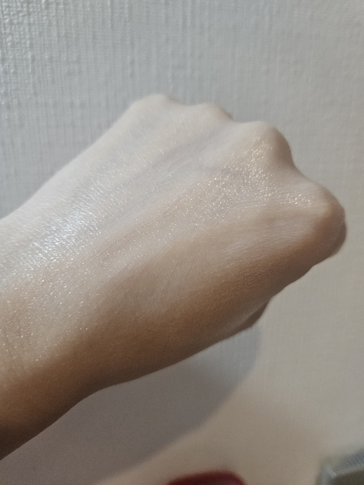微小分子玻尿酸精华的真实用户使用照片