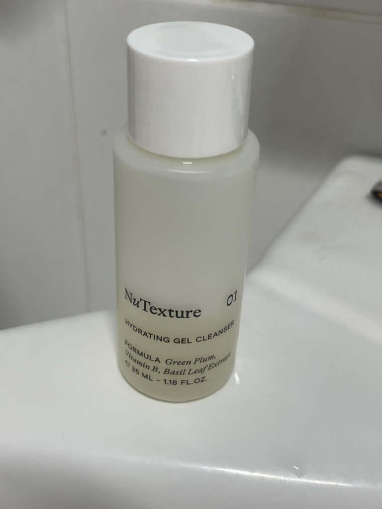 누텍스처 (NuTexture) 하이드레이팅 젤 클렌저 review image