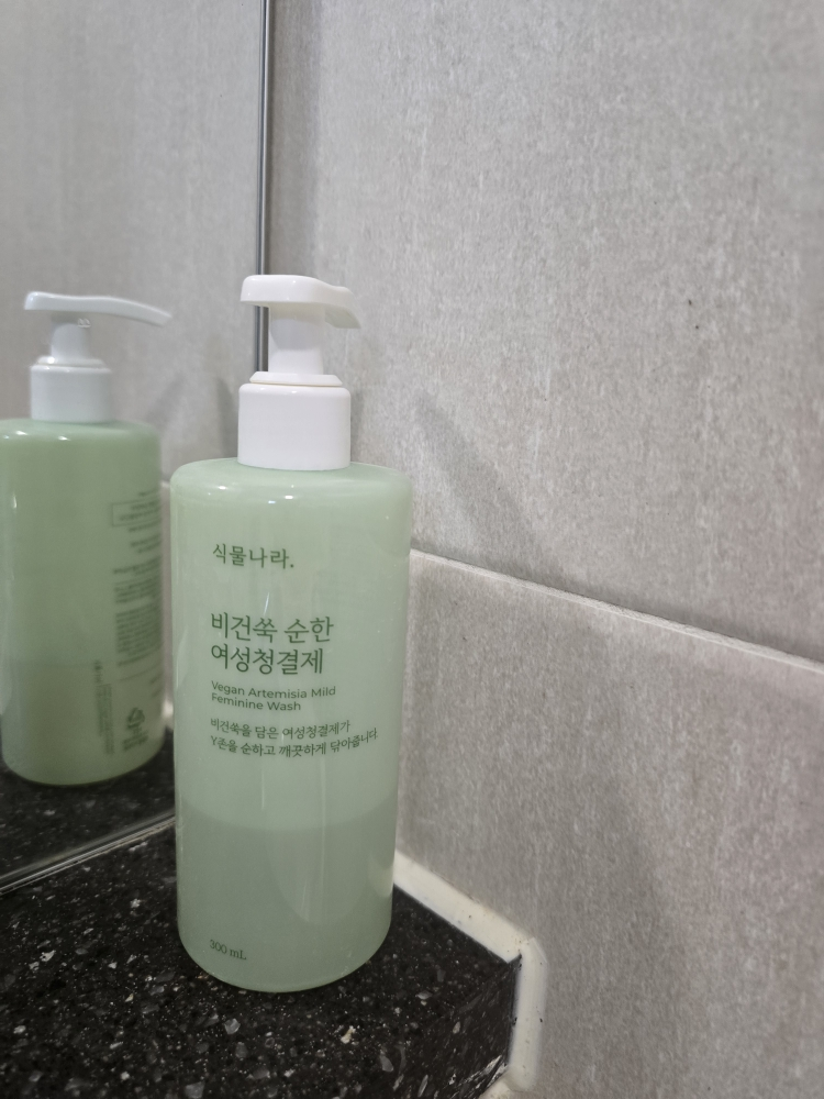 식물나라 (SHINGMULNARA) 비건쑥 순한 여성청결제 review image